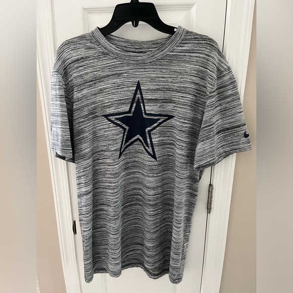 Nike Dallas Cowboys on the field short sleeve tshirt nwot Drifit - Picture 2 of 9